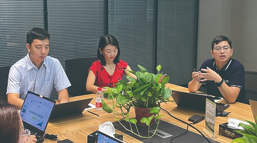 龙8国际储能召开2023年年中工作会