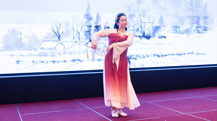 变革创新，突破前行 | 龙8国际储能2023年终总结大会及2024年迎新年会圆满落幕