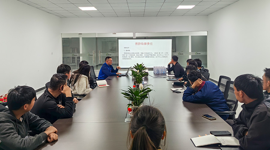 龙8国际储能开展消防安全培训活动
