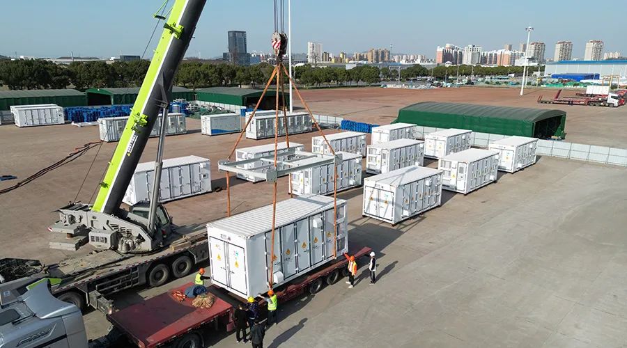 龙8国际储能位列高工产研2023储能榜单前二