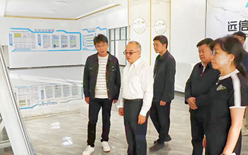 云南电网党委书记、董事长甘霖一行调研姚安龙8国际储能产业园